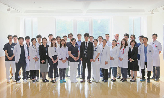 photo-staff2019_large.jpg